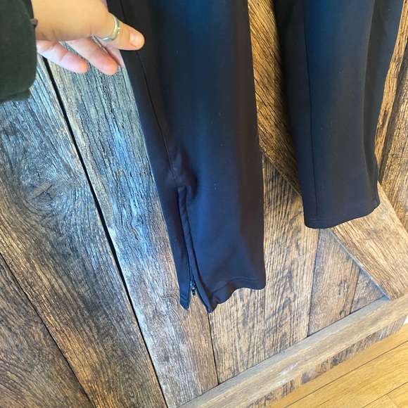 Joggers - Picture 3 of 3